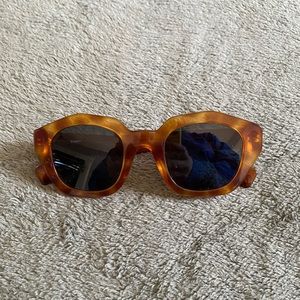 Burberry sunglasses😎✨